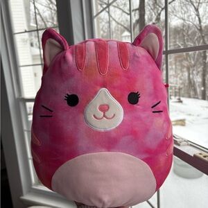 Claudella the pink tie dye cat squishmallow NWOT 10in
